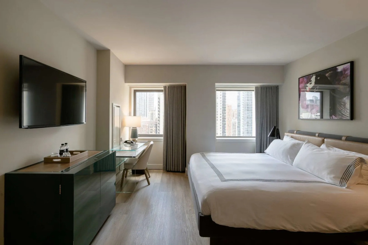 Thompson Chicago, by Hyatt