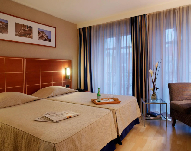 LATROUPE Grand Place Hostel