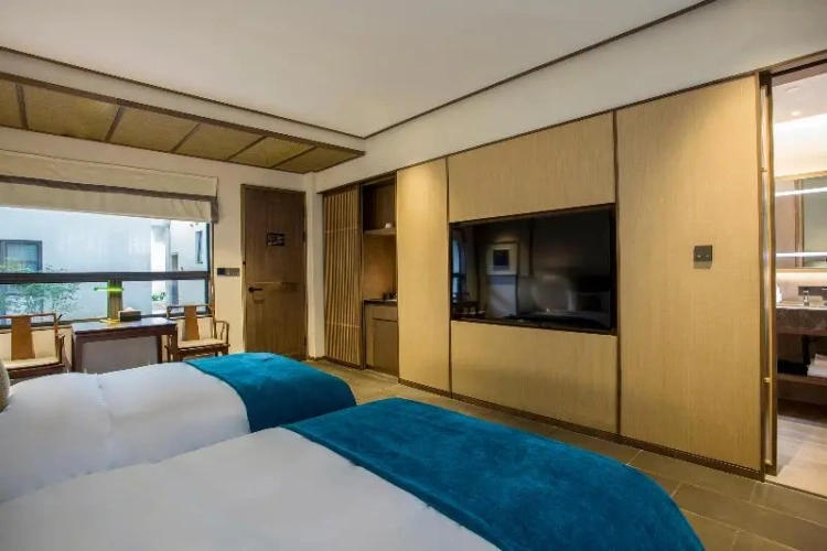 Standard Suite