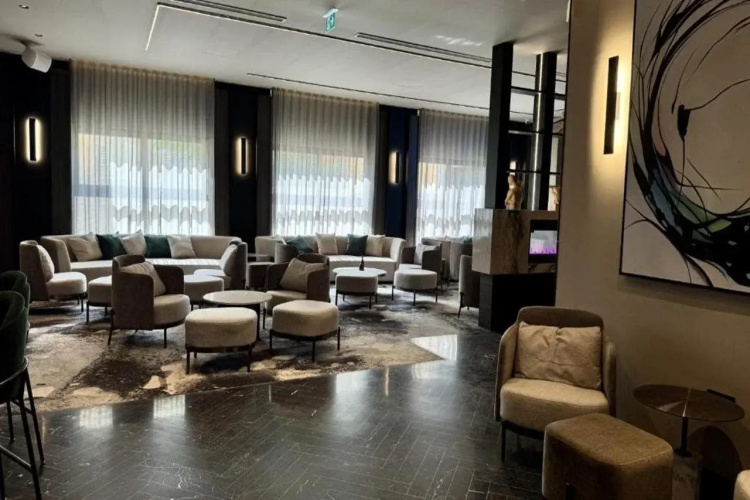 Aste Hotel