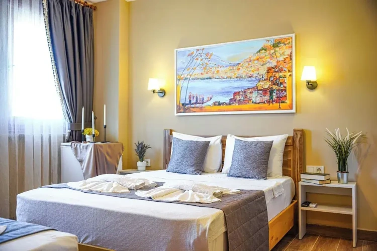 Deluxe Quadruple room