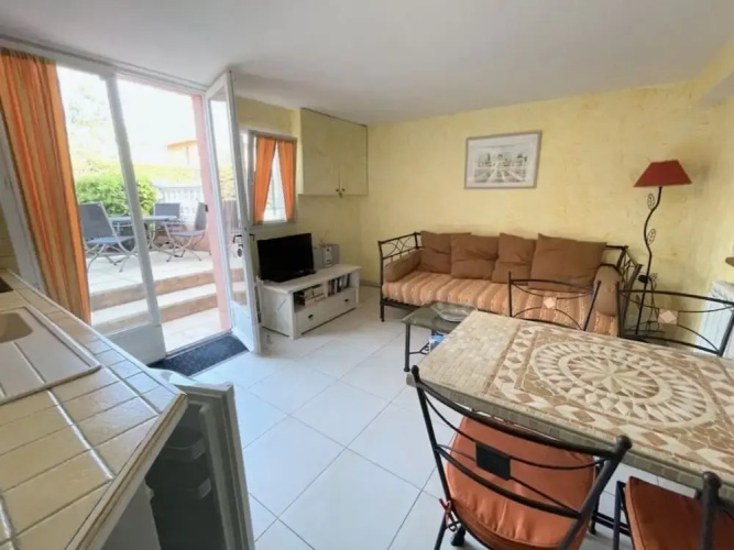 Rose Comfortable Holiday Residence