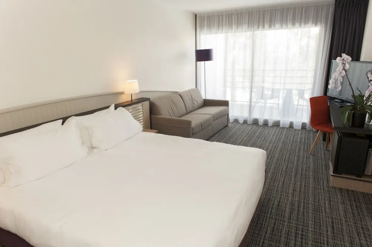 Classic Double room Poolside