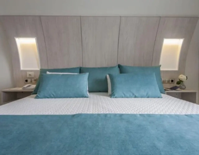 Deluxe Double Attic room