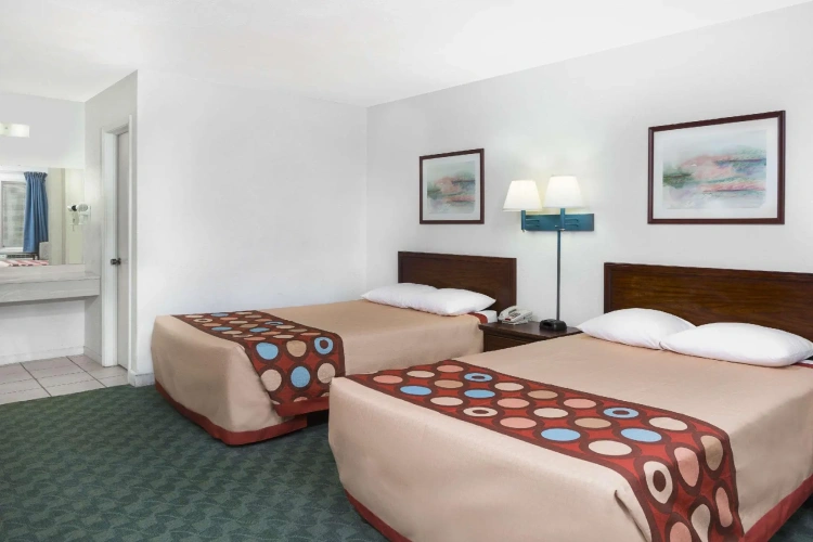 Quadruple Suite