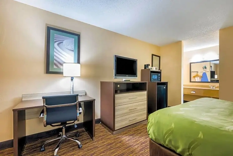 Standard Double Basement room