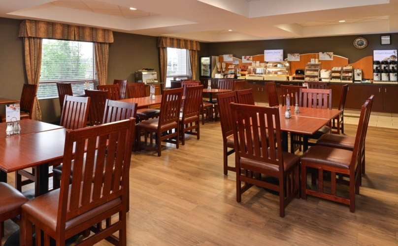 Holiday Inn Express & Suites Edmonton North photo 27