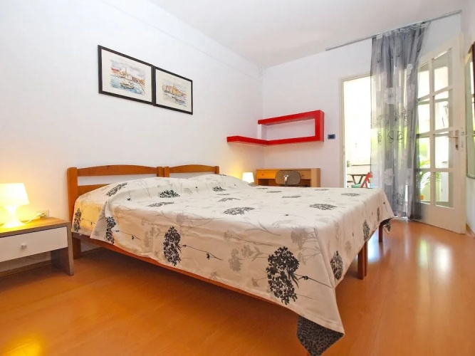 Apartment 1346