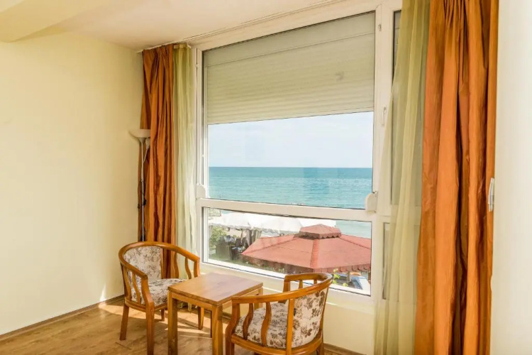 Hotel Iris Beach