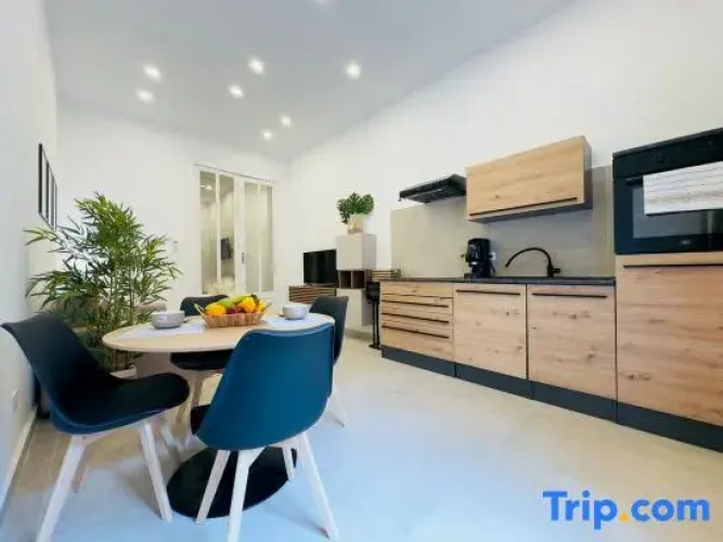 Nova Plebiscito 1, Apartment in Naples center