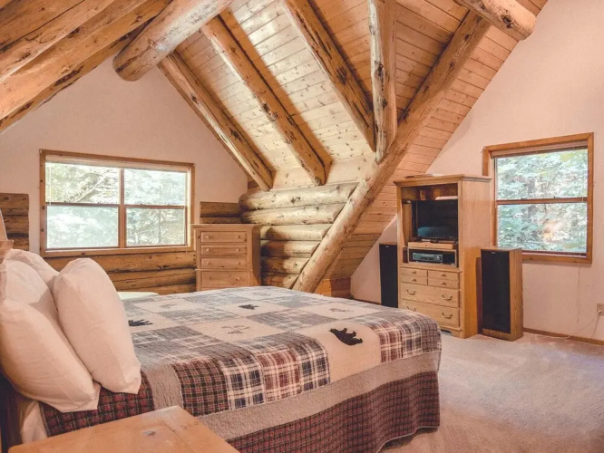 Bear Den Log Cabin