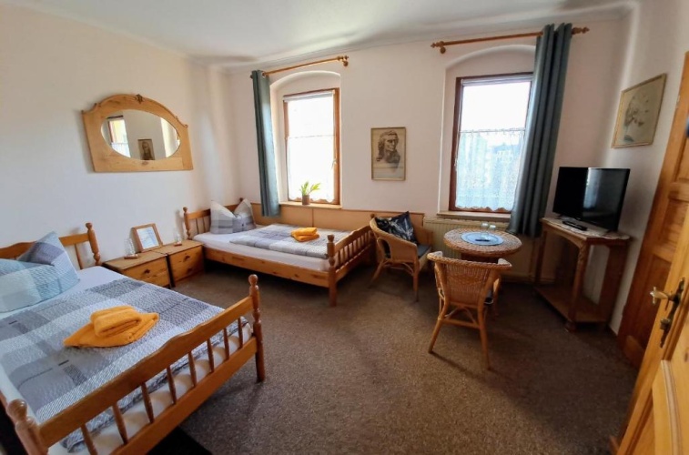 Standard Twin room