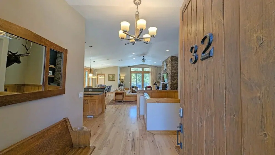 Yellow Pine 32 6 Bedroom Home