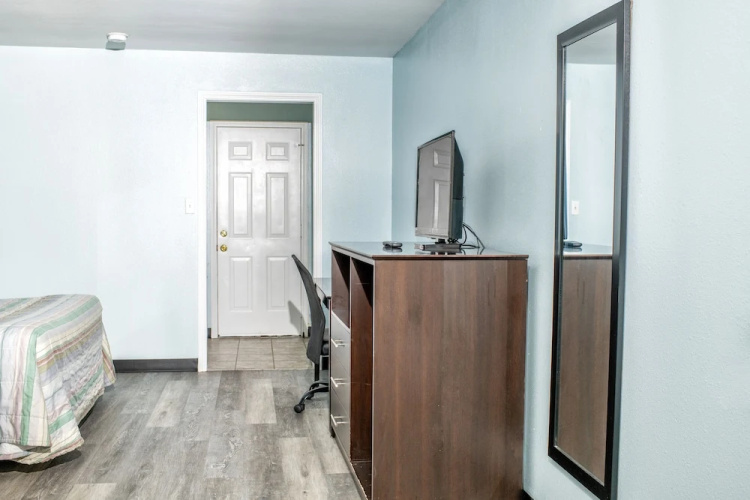 Captain Quarters Motel