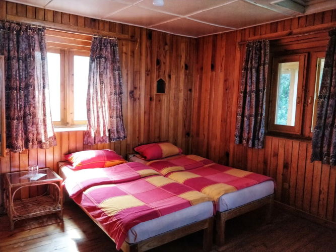 Everest Manla Resort