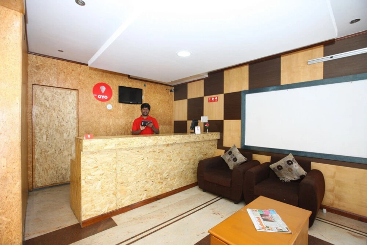 OYO 9950 Hotel Kurunji Meredian