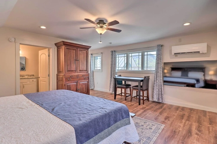 Guest rooms