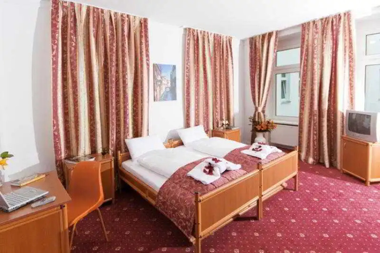 City 54 Hotel And Hostel