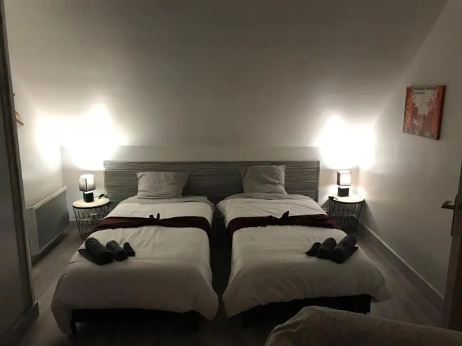 2 Bedrooms Cottage