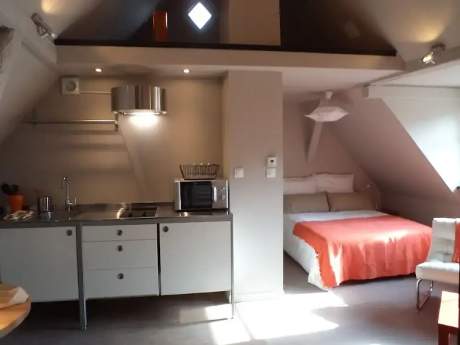 Studio with courtyard view