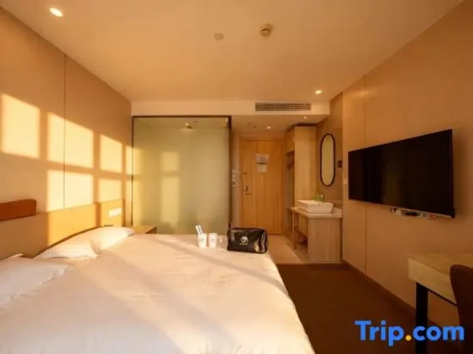 Standard Double room with river view