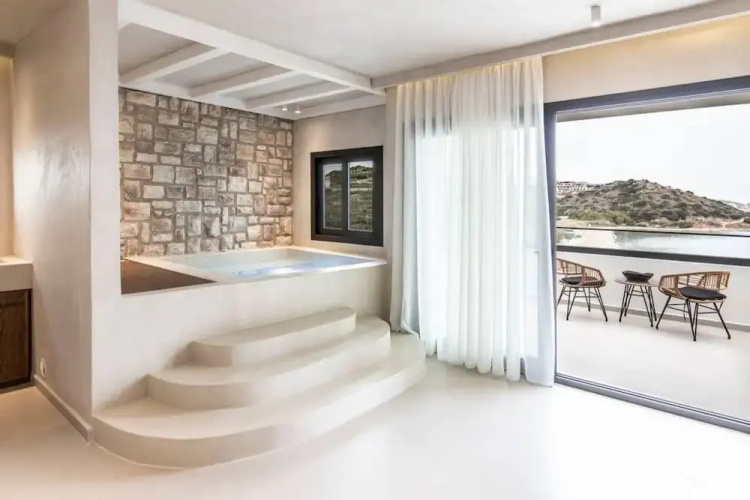 Beach Access Suites With Breakfast