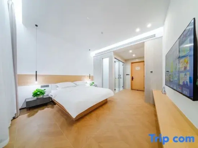 Standard Double room with view