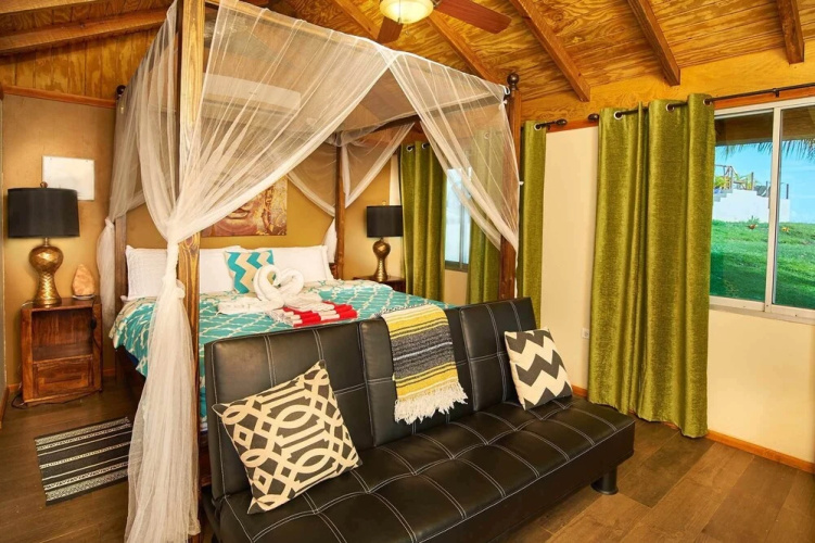 Eagle's Base Villa & Cottage