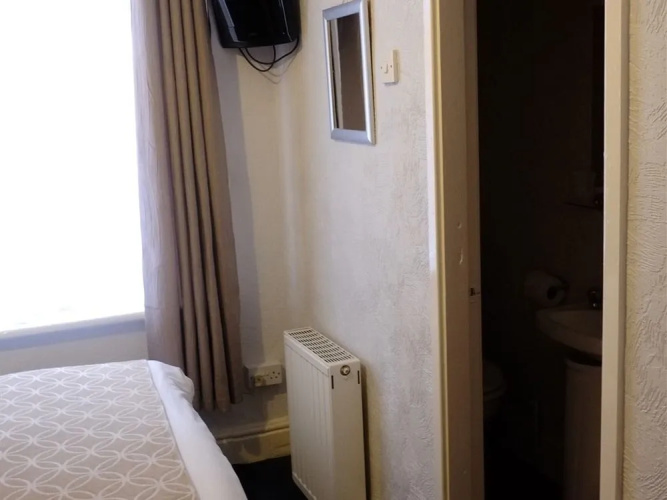 Thorncliffe Hotel