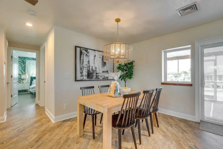 Luxury Gem w/ Private Pool & Dock in Apollo Beach