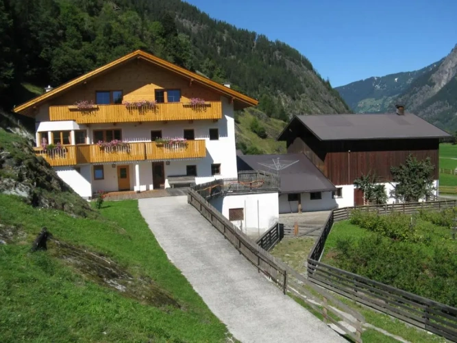 2 Bedrooms Double Apartment