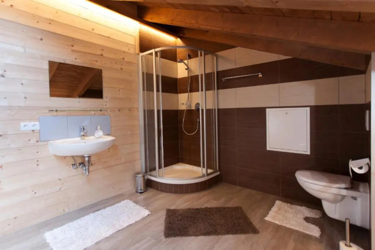 Rutsche Hostel