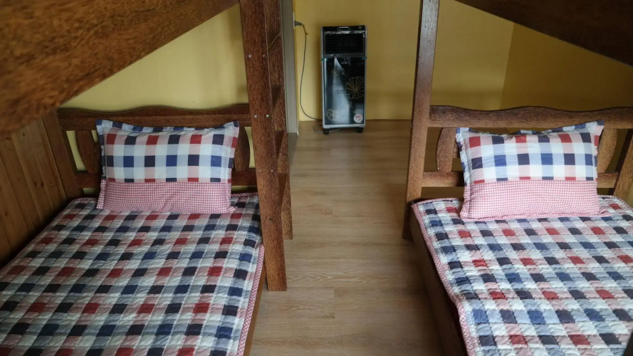 Skywalker Guesthouse - Hostel