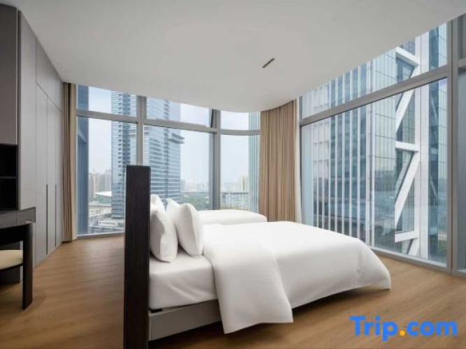 Triple Suite