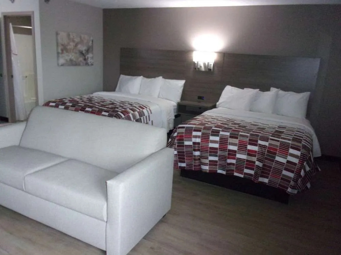 Super 8 by Wyndham Marston