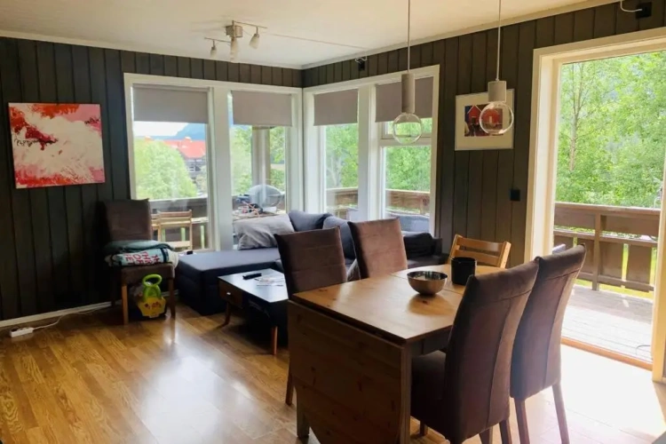 2 Bedrooms Apartment