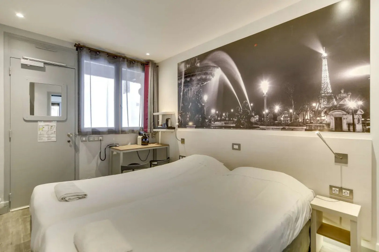 Kyriad PARIS 12 Nation