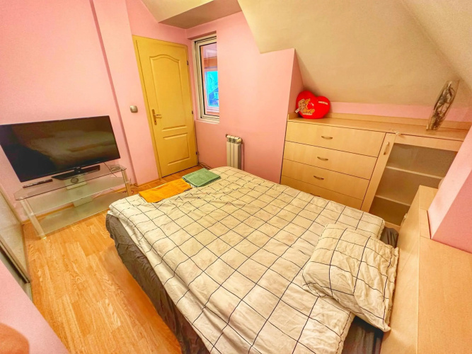 Comfortable Apartment in Comunicative Location