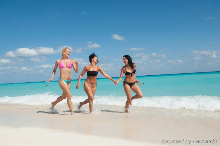 GR Solaris Cancun photo 43