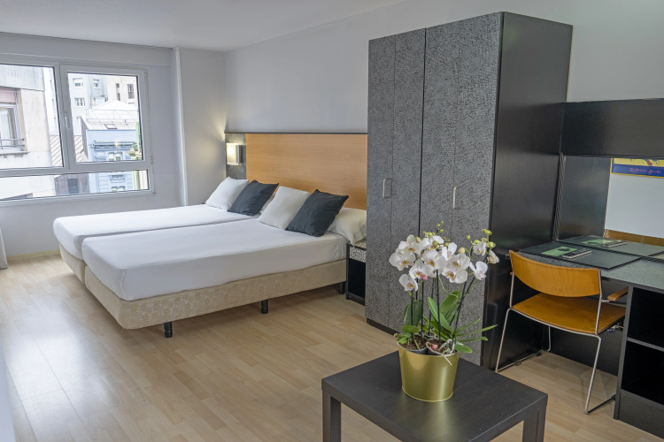 Hotel Faranda Express Pathos Gijón photo 6
