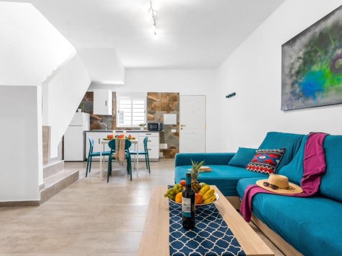 2 Bedrooms Apartment
