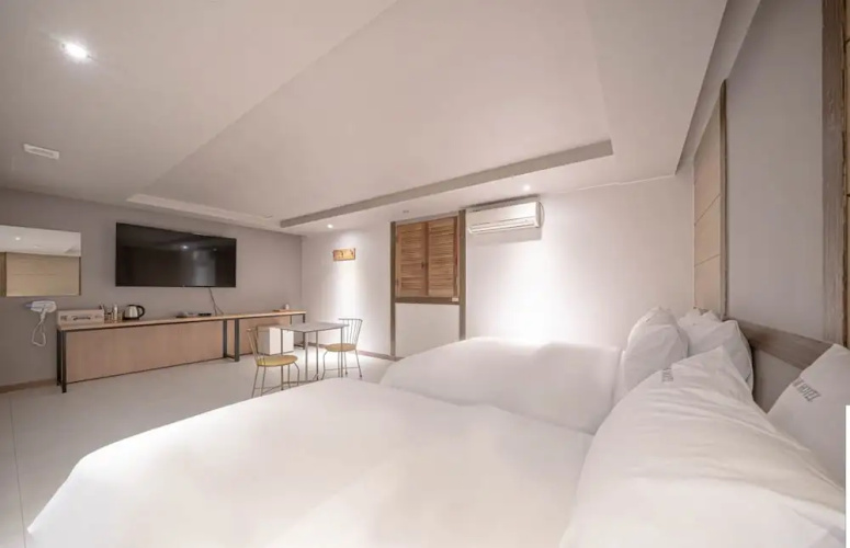 Zzam Hotel