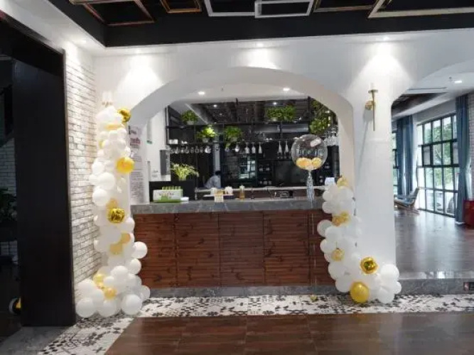Huiju Hotel