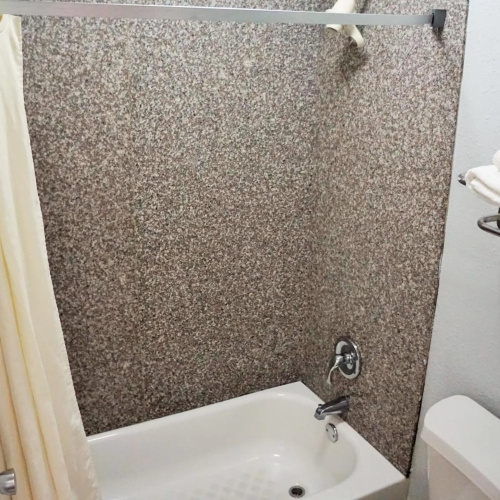 Econo Lodge photo 12