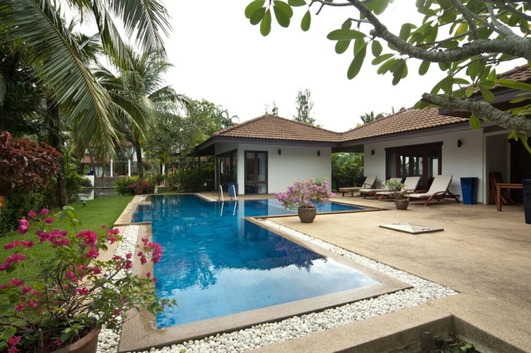 Surin Springs Villa 6 by PIPS