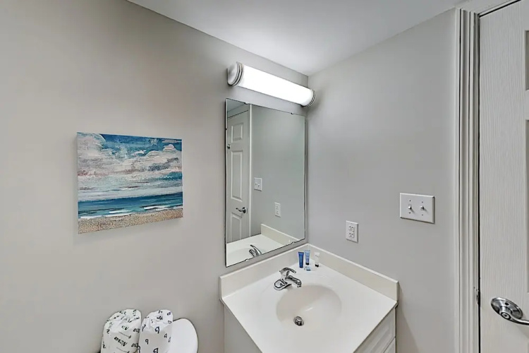 1101blue 2 Bedroom Condo