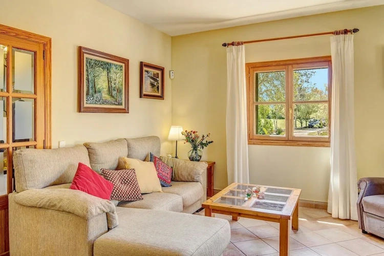 3 Bedrooms Villa with view