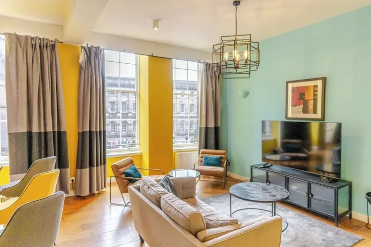 1 Bedroom Apartment with city view