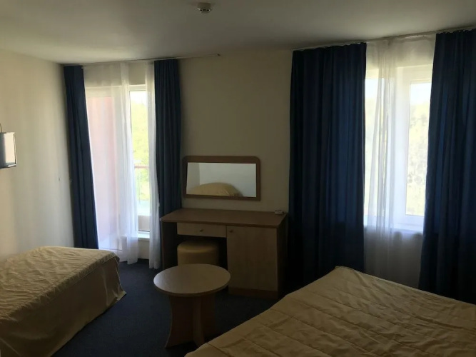 Family Hotel Sunday