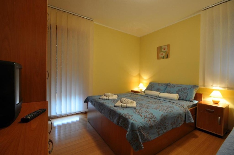 1 Bedroom Apartment with balcony